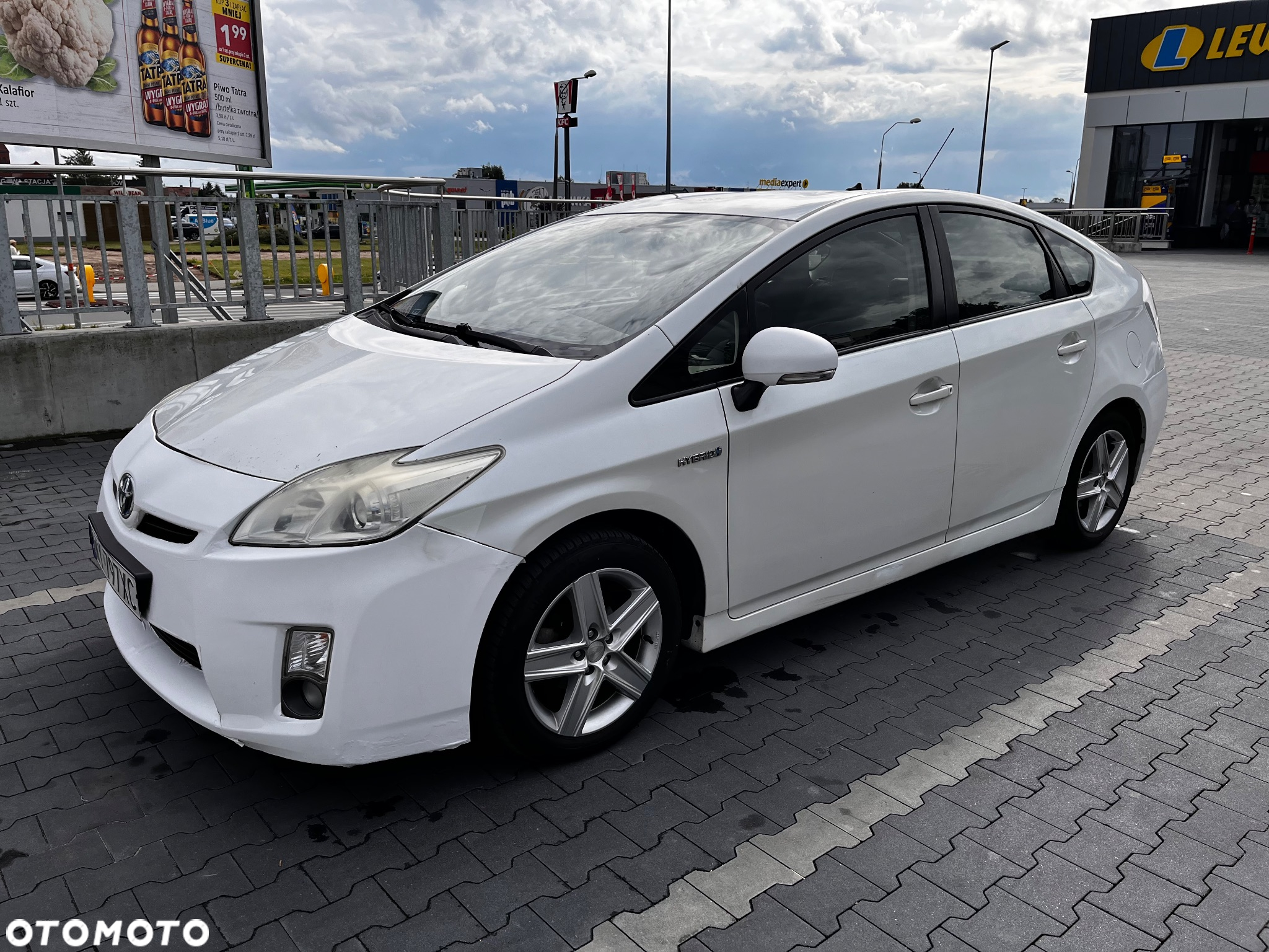Toyota Prius (Hybrid) Comfort - 7