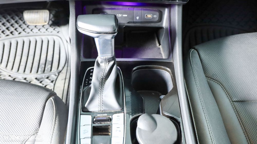 Hyundai Tucson 1.6 CRDi Vanguard DCT - 18