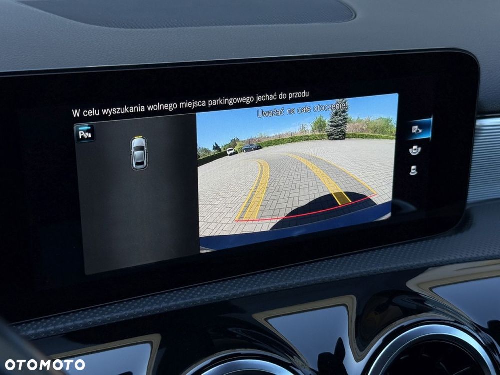 Mercedes-Benz Klasa A 180 d 8G-DCT Lim AMG Line Advanced - 24
