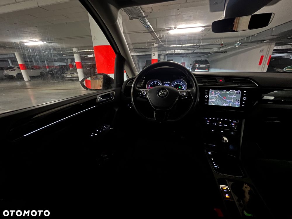 Volkswagen Touran 2.0 TDI BMT Highline DSG - 19