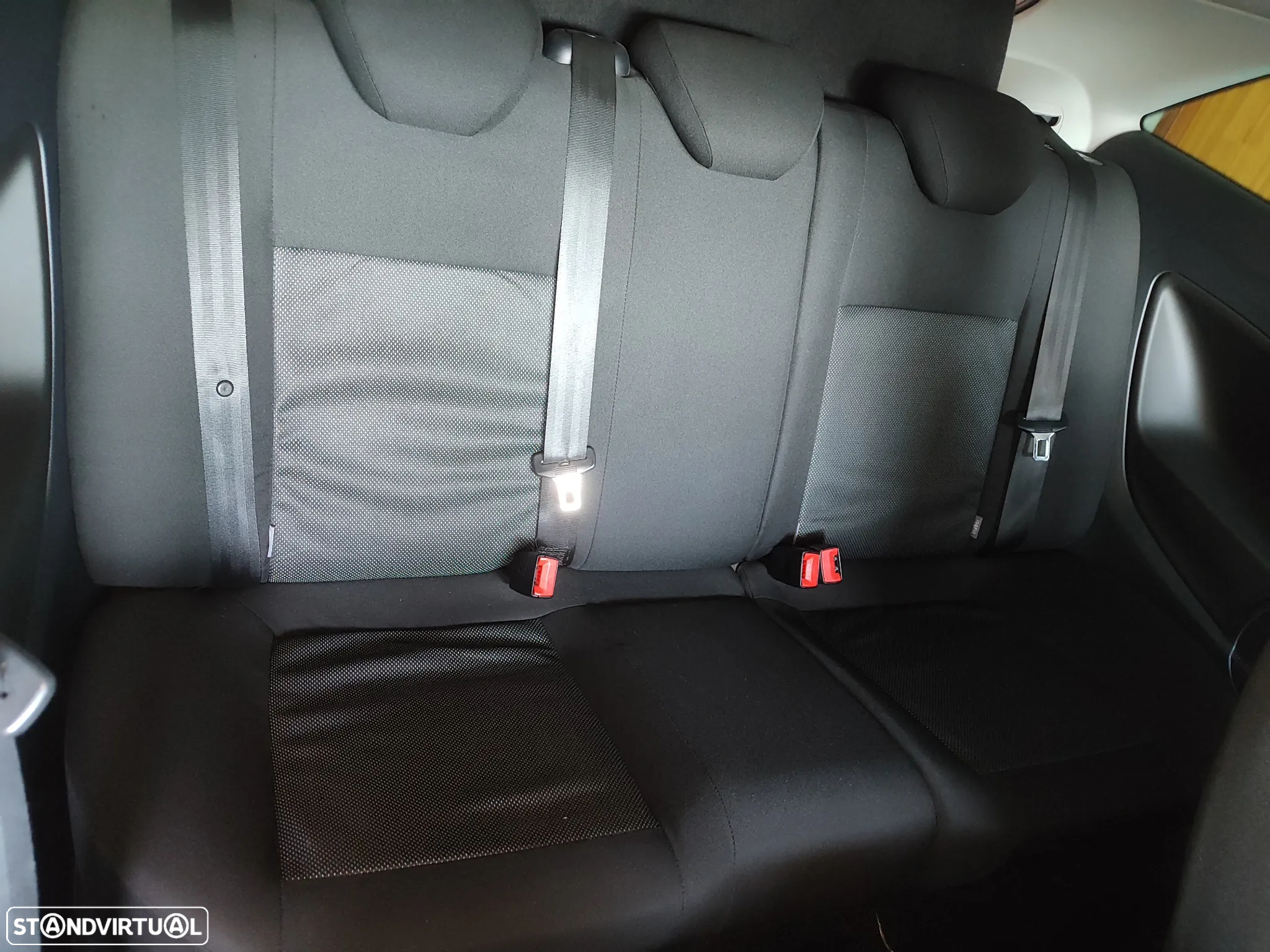 SEAT Ibiza SC 1.9 TDi Sport DPF - 12