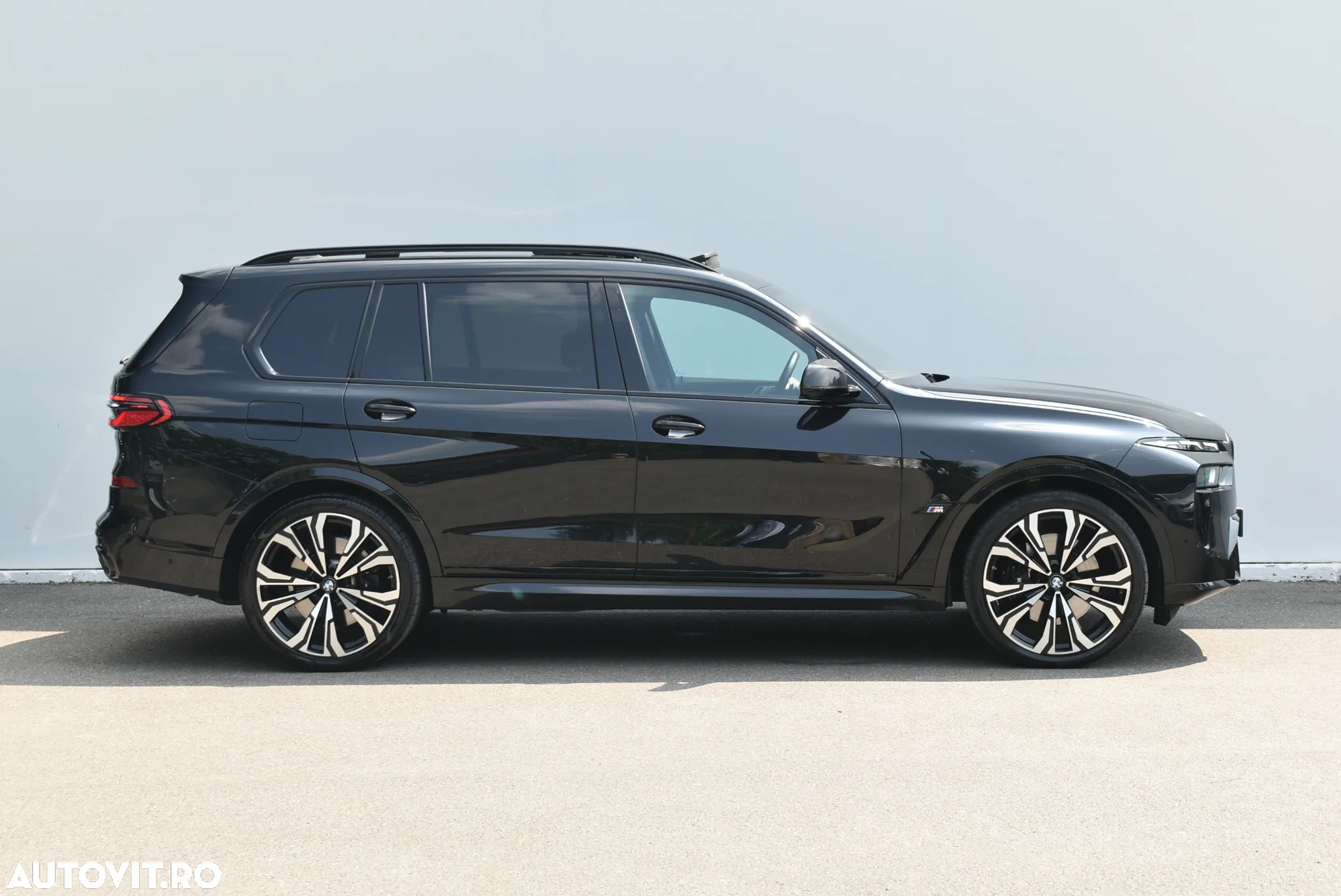 BMW X7 M60i xDrive AT MHEV - 11