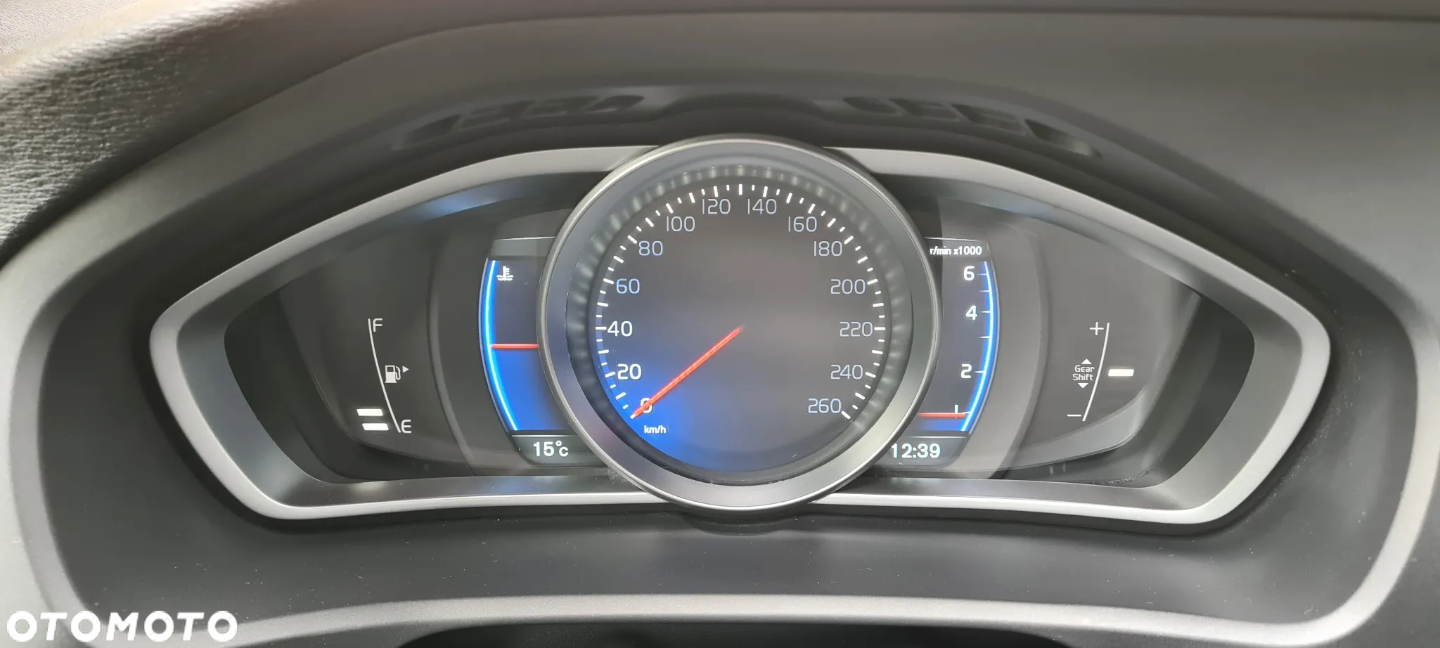 Volvo V40 T2 Drive-E R-Design Kinetic - 30