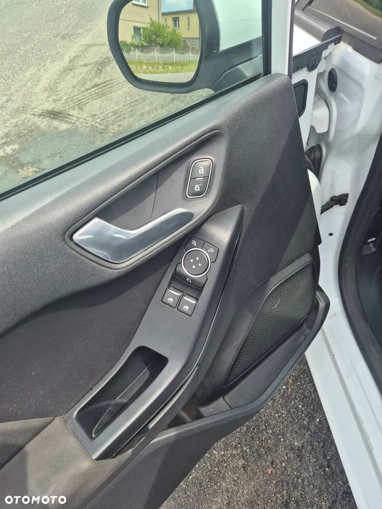 Ford Fiesta 1.1 S&S TREND - 8