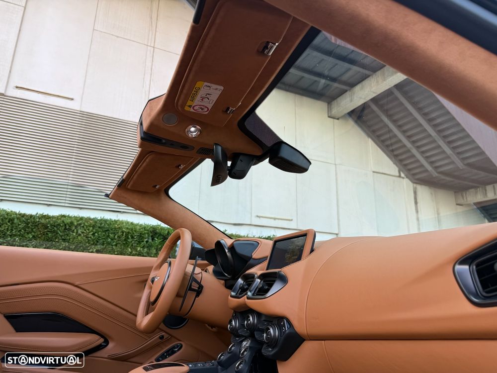 Aston Martin Vantage Roadster V8 - 32