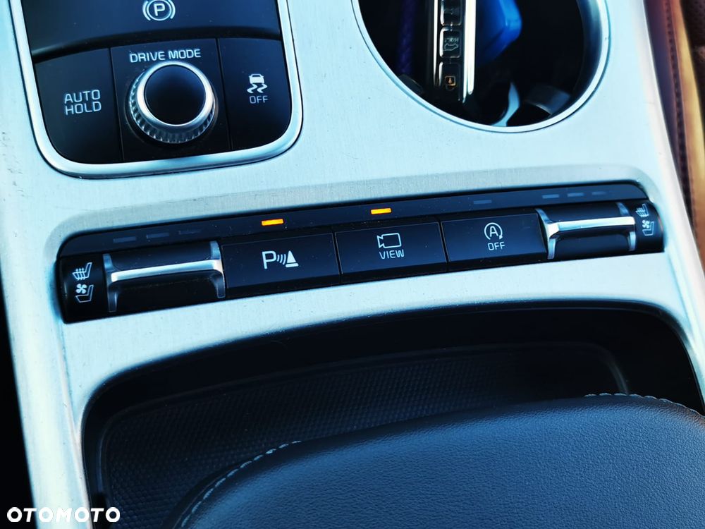 Kia Stinger - 22
