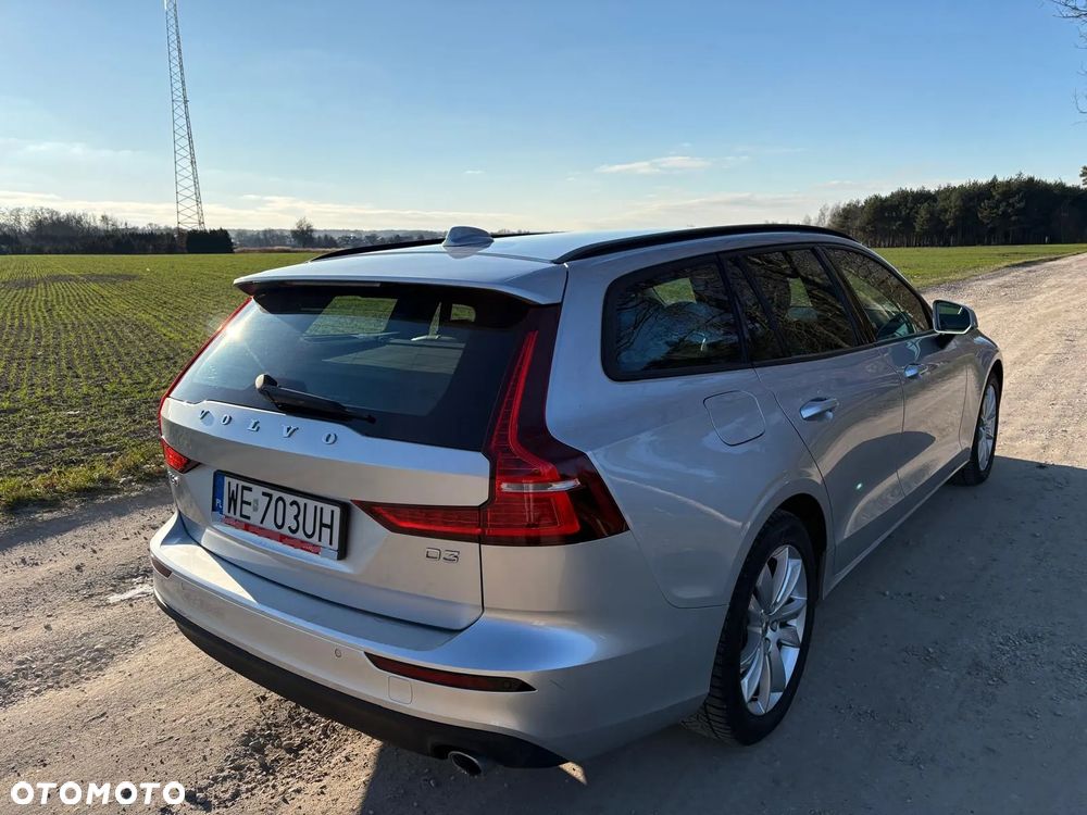Volvo V60 D3 Momentum - 8