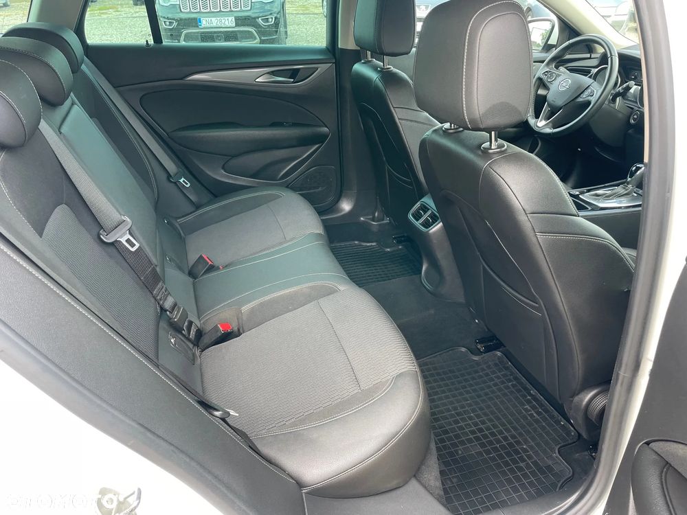 Opel Insignia 1.6 CDTI Edition - 9