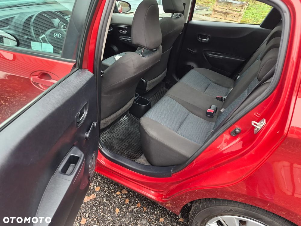 Toyota Yaris 1.33 Premium - 15