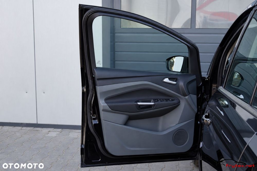 Ford Grand C-MAX - 16