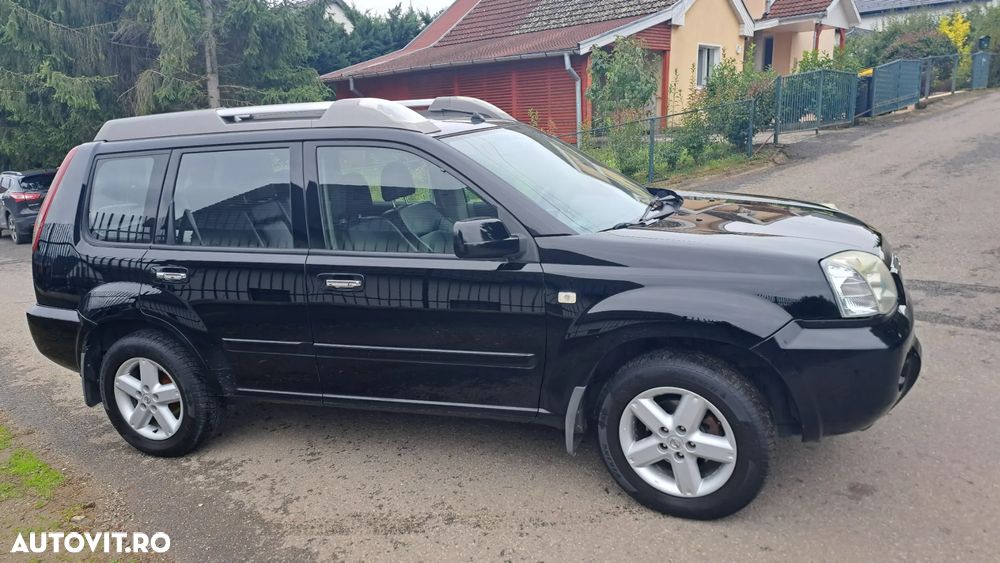 Nissan X-Trail 2.2 dCi Elegance - 2