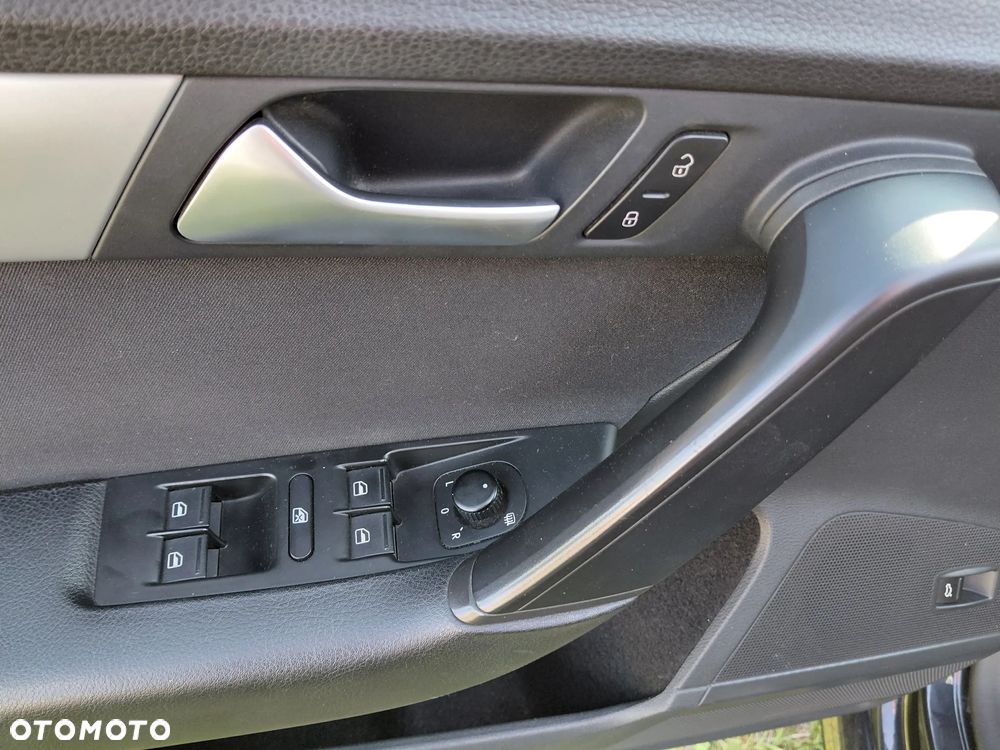 Volkswagen Passat 1.4 TSI Trendline - 19