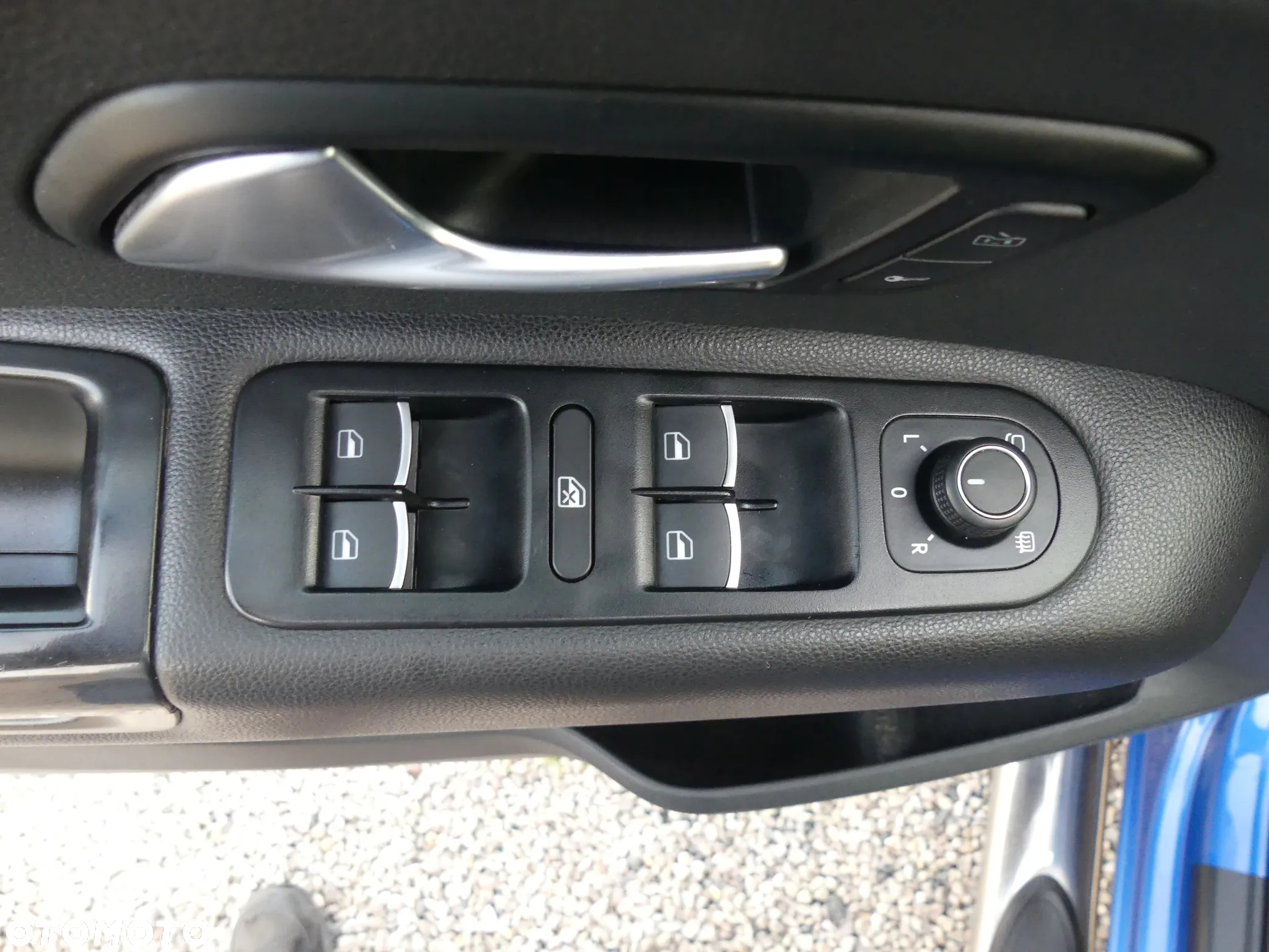 Volkswagen Amarok 3.0 TDI 4MOTION Autm Aventura - 9