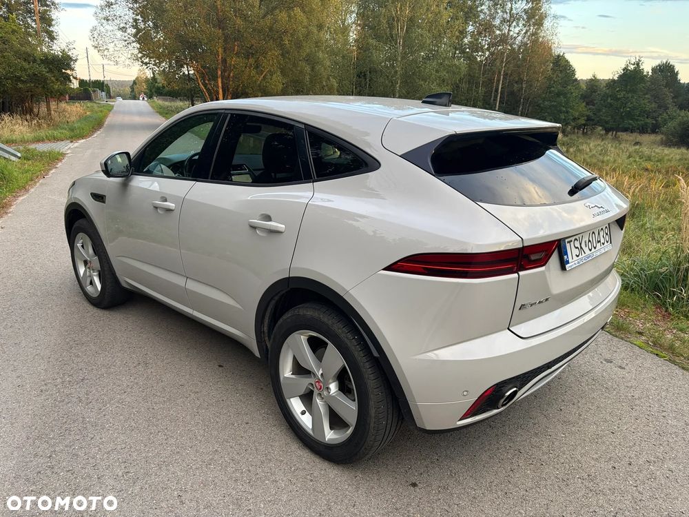 Jaguar E-Pace 2020 photo 4