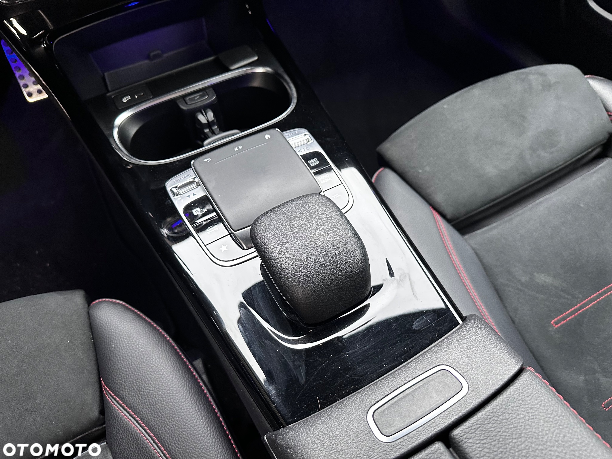 Mercedes-Benz Klasa A 200 7G-DCT AMG Line Advanced Plus - 30
