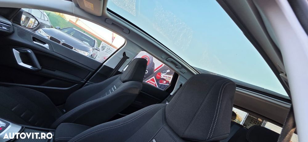 Peugeot 308 - 23