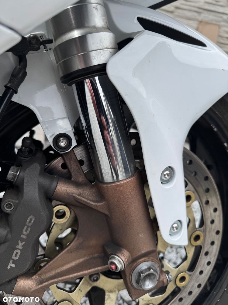 Honda CBR - 7