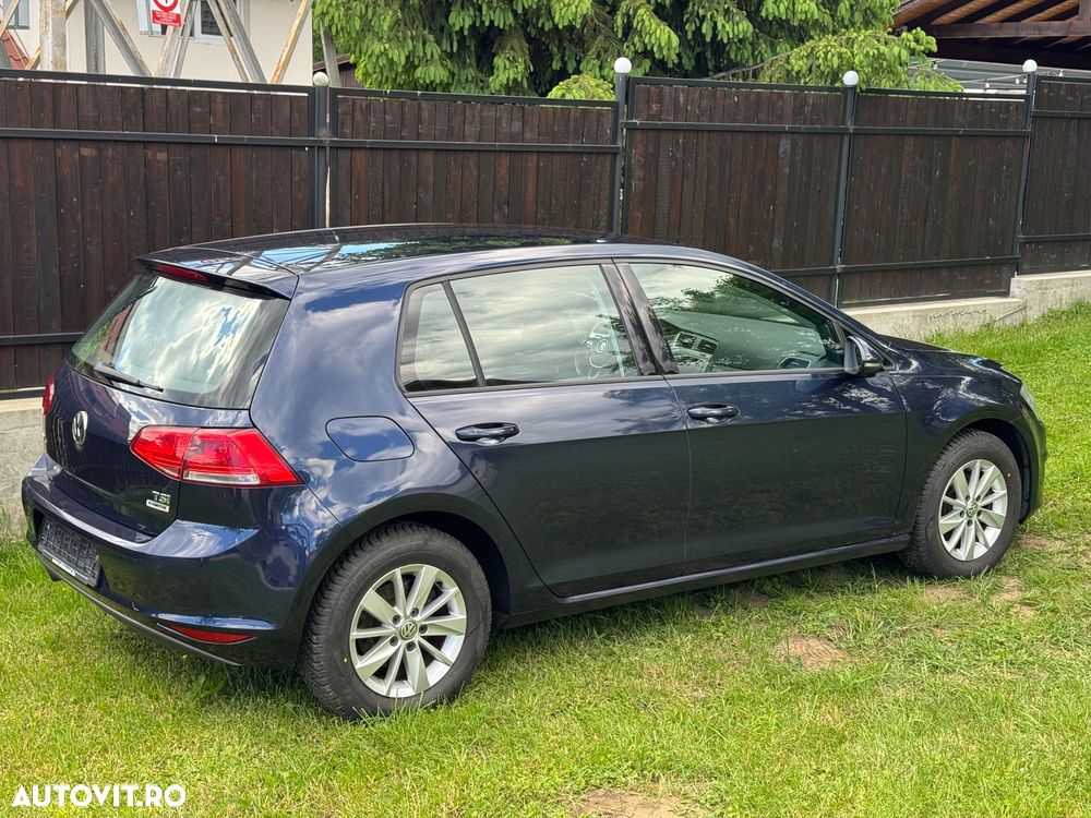 Volkswagen Golf - 3