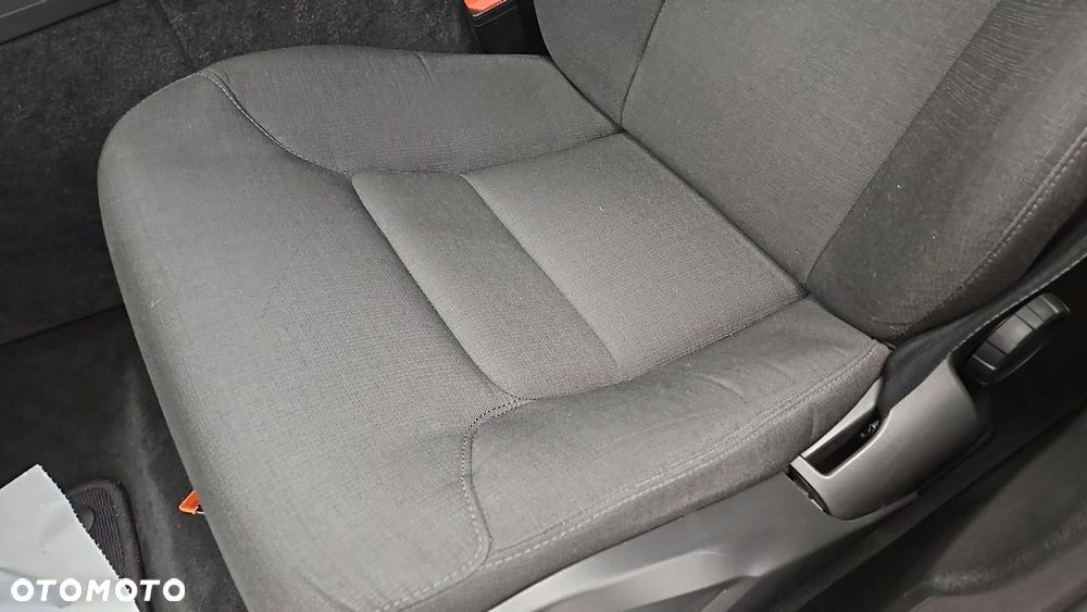 Volvo XC 60 B4 B Momentum - 12