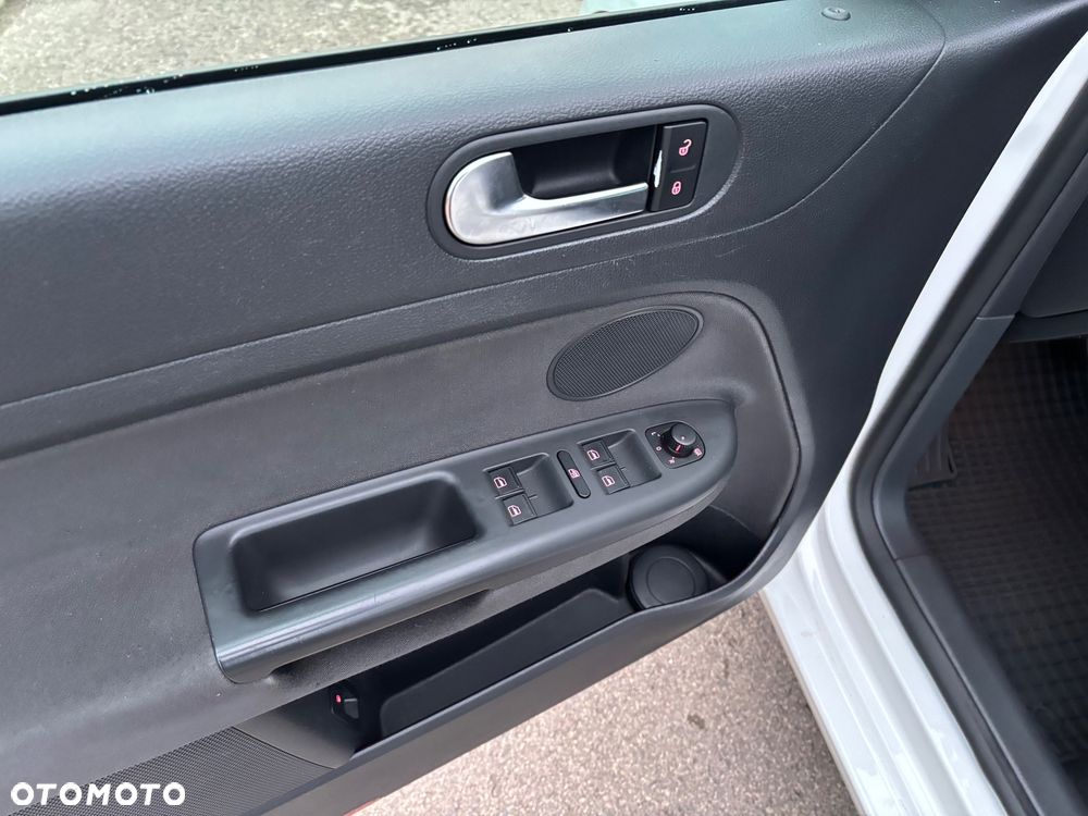 Volkswagen Golf Plus - 8