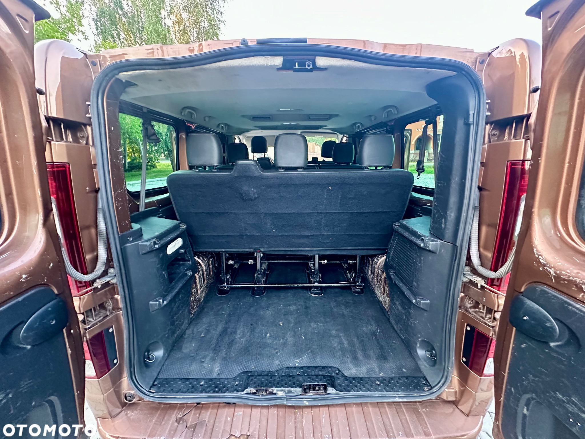 Opel Vivaro - 18