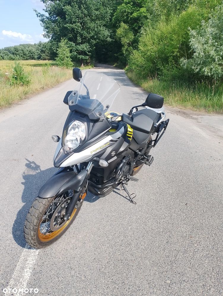 Suzuki V-STROM - 4