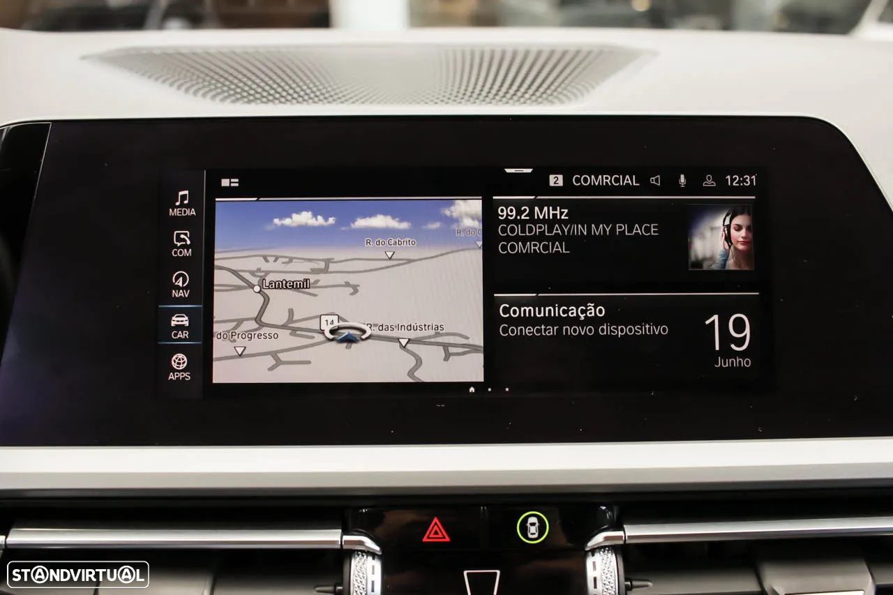 BMW 330 e Touring Pack M Auto - 27