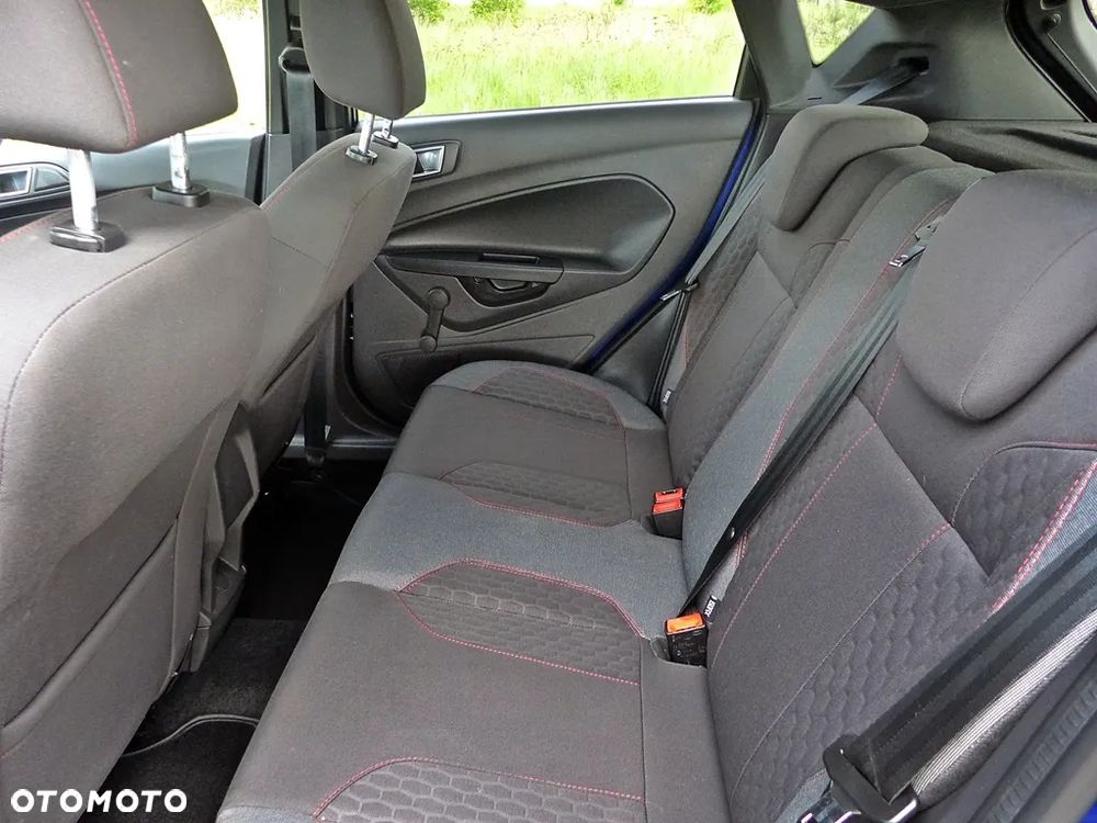 Ford Fiesta 1.0 EcoBoost STart-Stop ST-LINE - 23