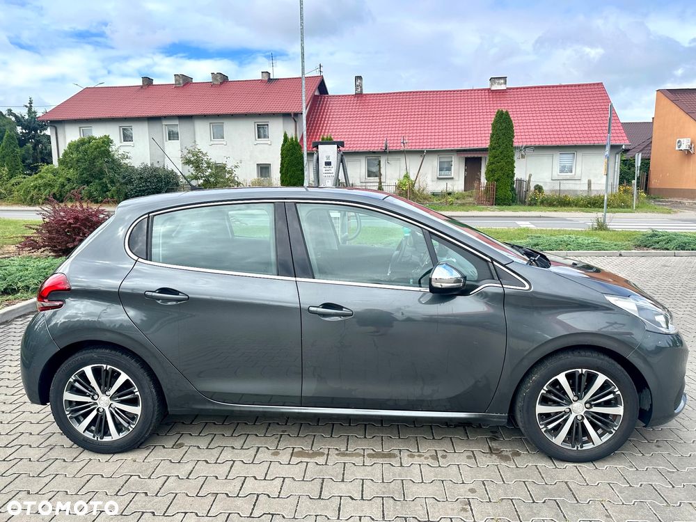 Peugeot 208 1.2 PureTech Allure - 10