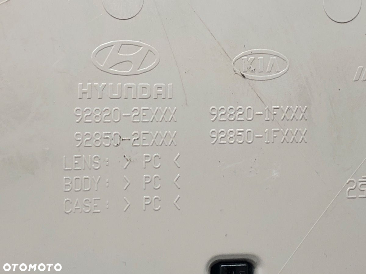 LAMPA SUFITOWA - 212.00 PLN - KIA SPORTAGE II (JE_, KM) 2004 - 2022 2.0 i 16V 104 kW [141 KM] - 4