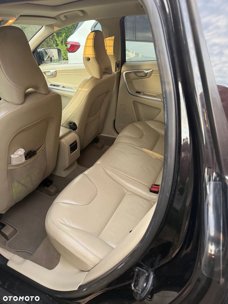 Volvo XC 60 - 8