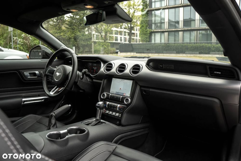 Ford Mustang - 19