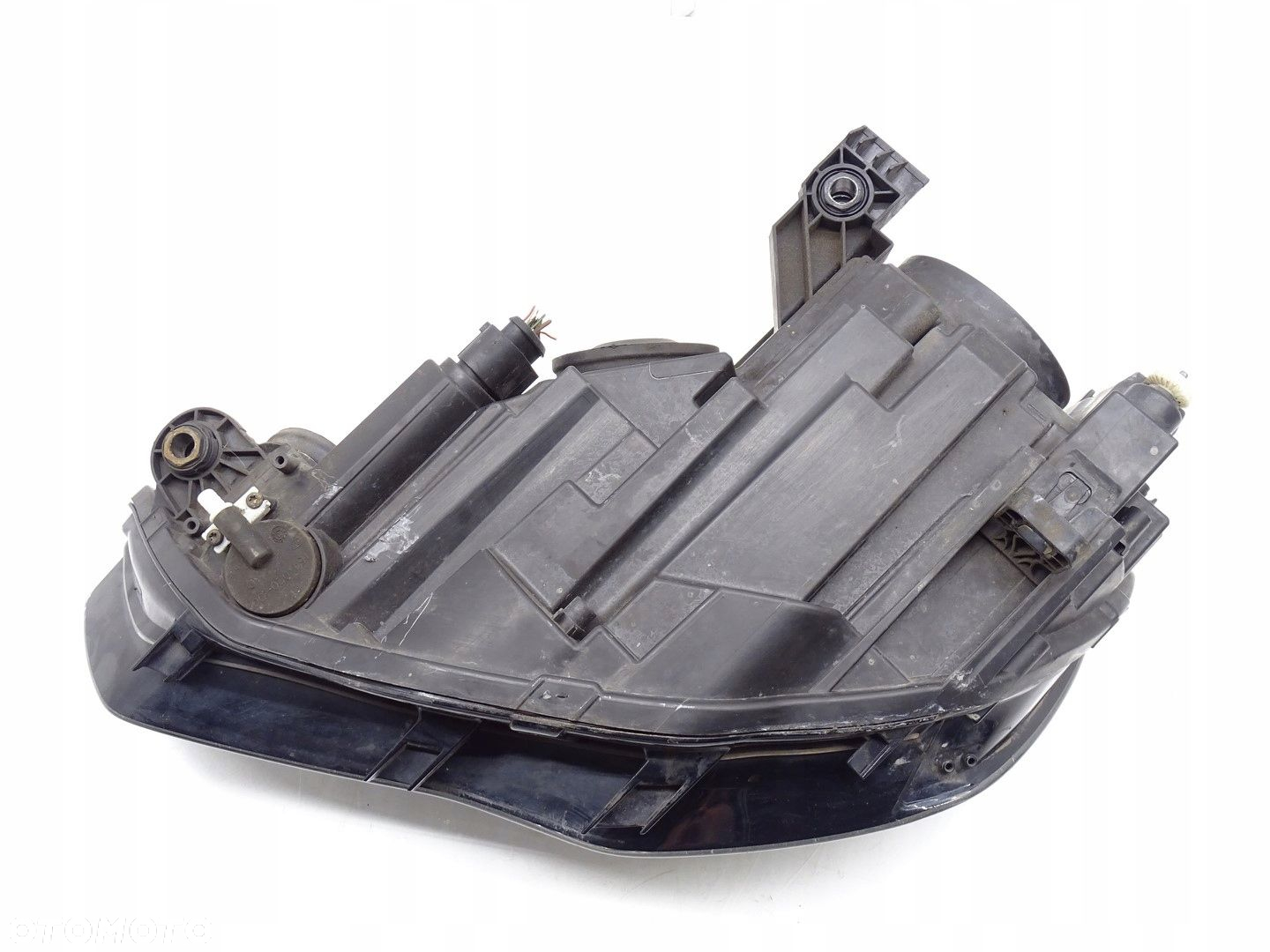 LAMPA PRAWA PRAWY PRZÓD PRZEDNA AUDI A3 8V HB / SB 8V0941004A - 4
