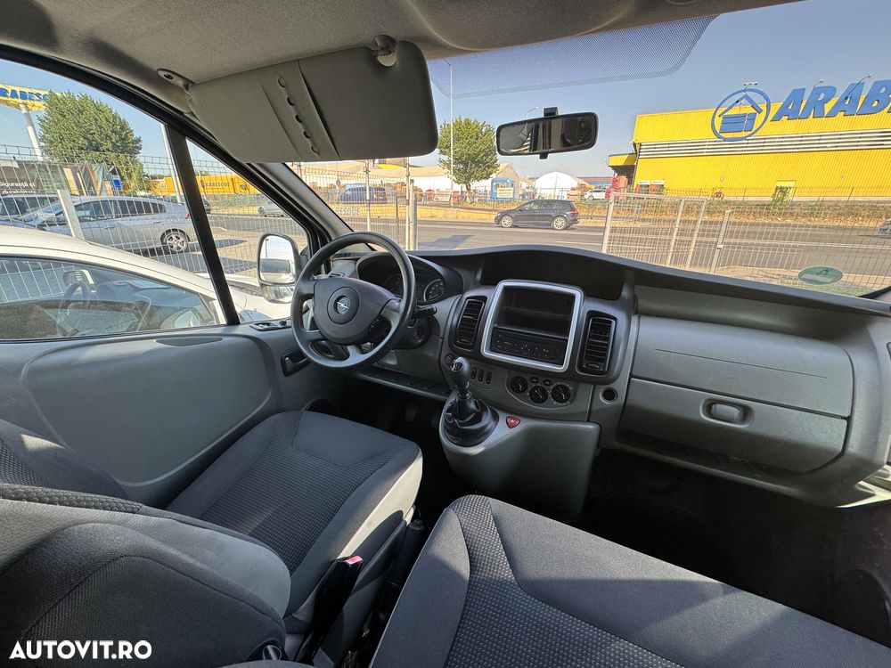 Opel Vivaro - 24