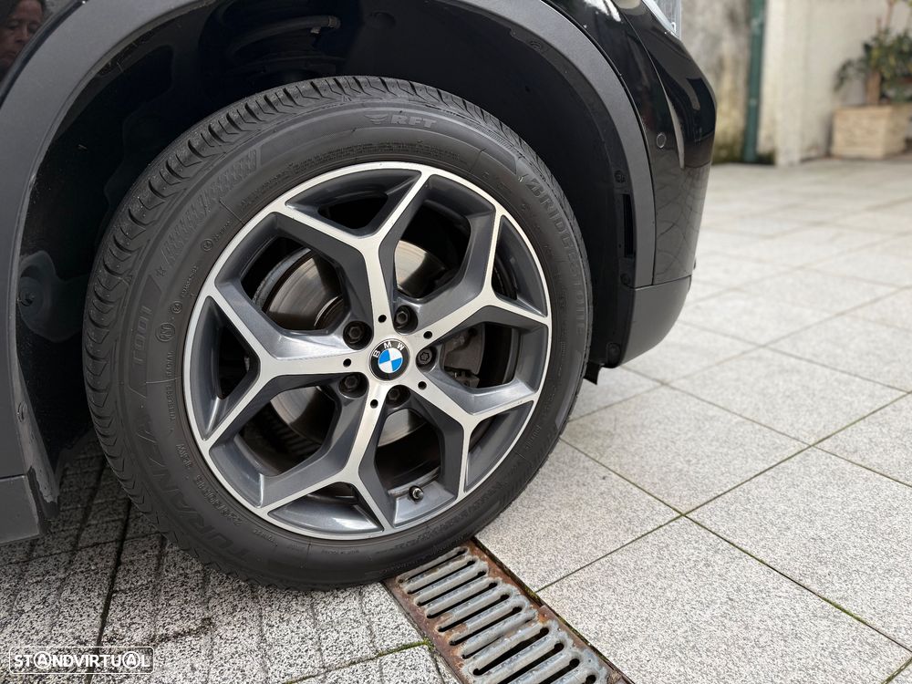 BMW X1 18 d sDrive Auto Line Sport - 2