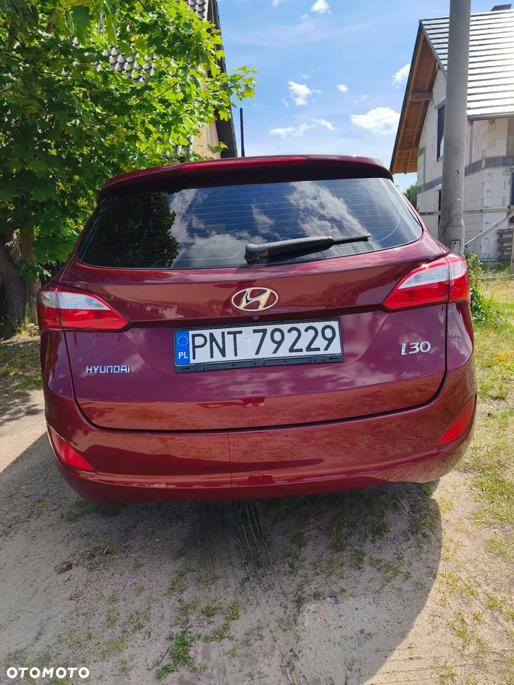 Hyundai i30 i30cw 1.6 CRDi Trend - 3