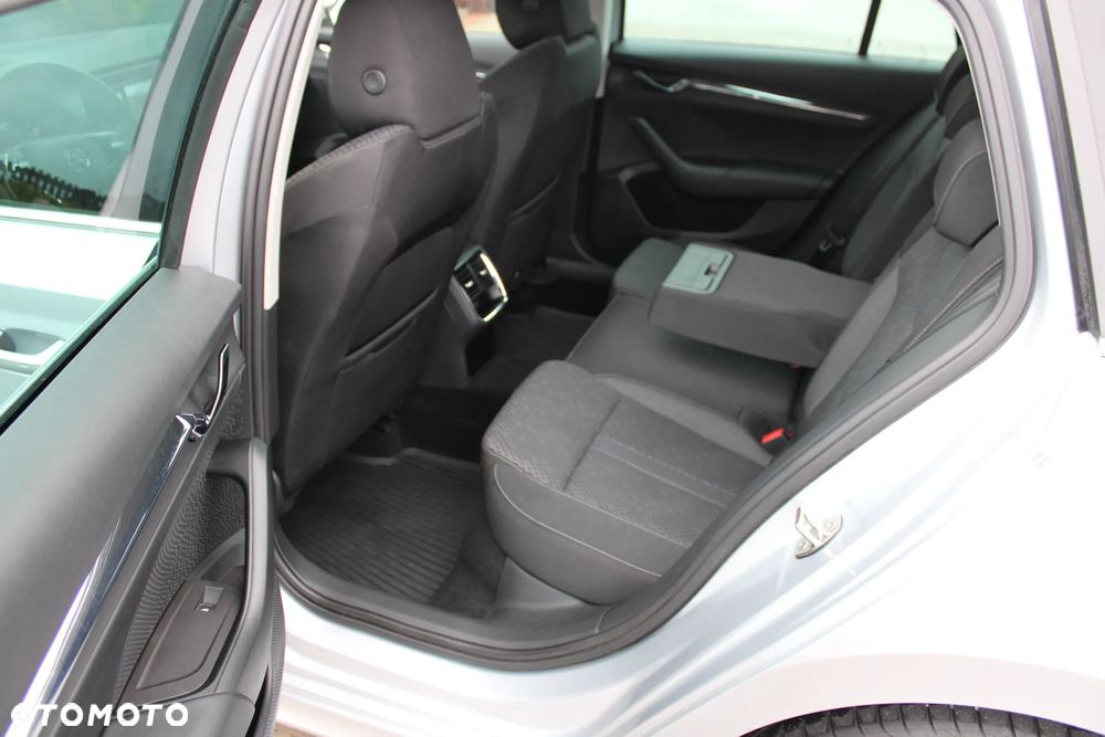 Skoda Octavia 1.5 TSI ACT Style - 31