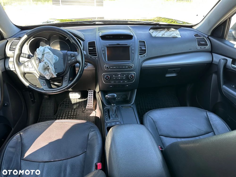 Kia Sorento - 11