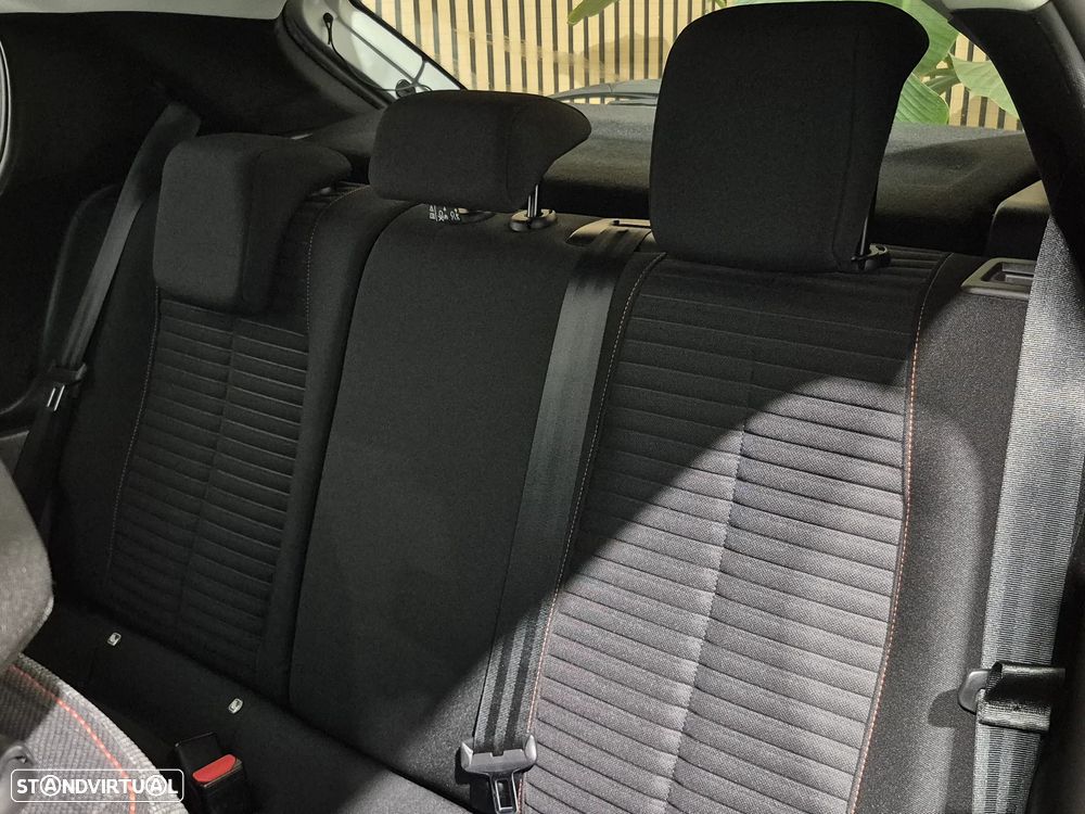 Peugeot 208 1.2 PureTech Active - 28