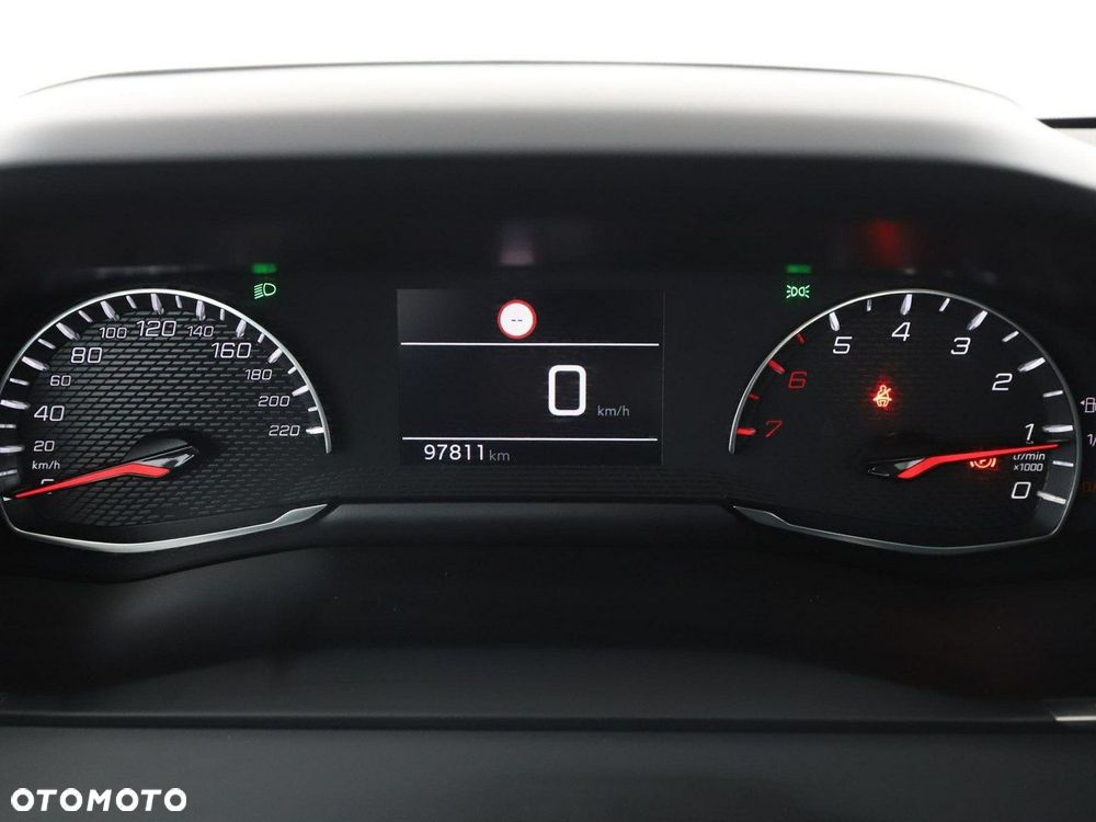 Peugeot 208 PureTech 100 Active - 23