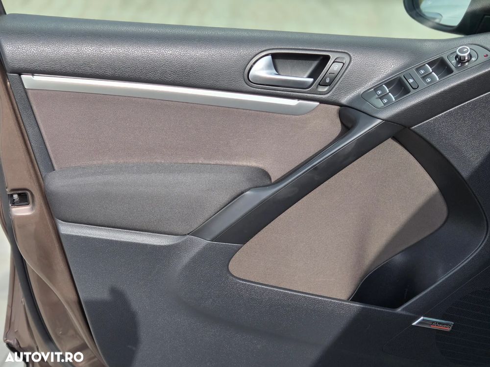 Volkswagen Tiguan - 16