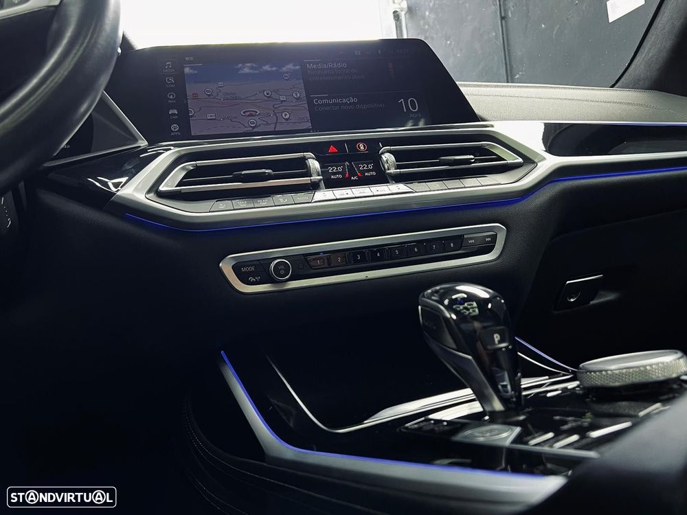 BMW X7 40 d xDrive Pack M - 15