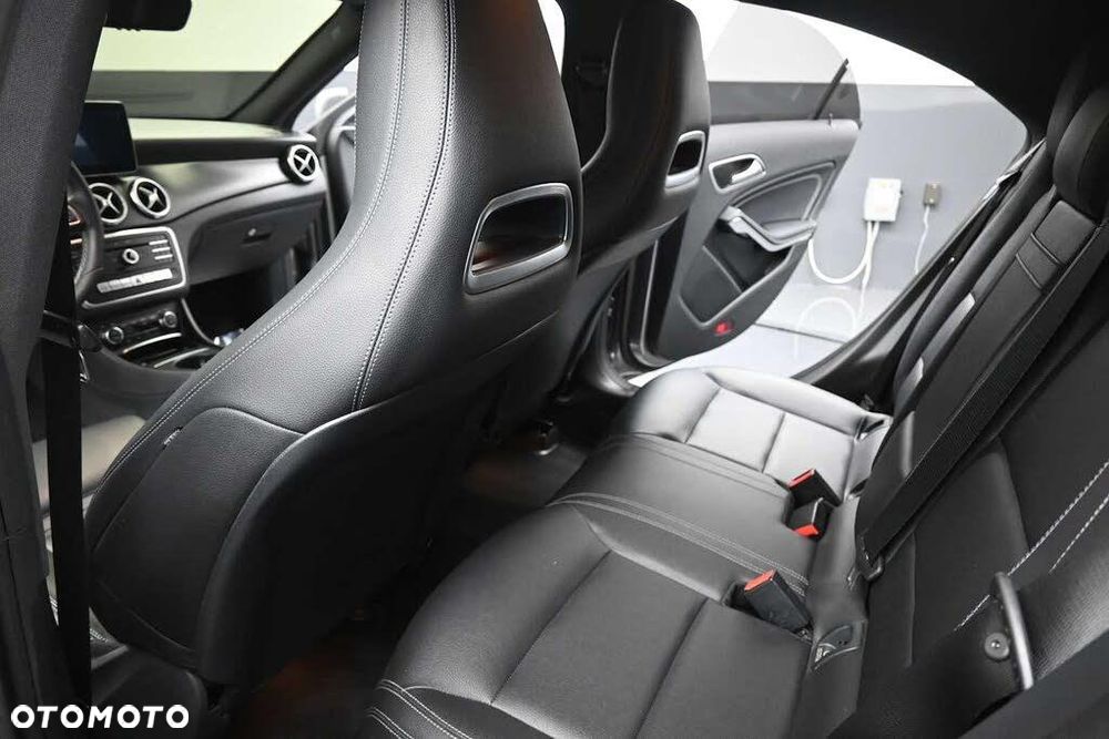 Mercedes-Benz CLA 250 4-Matic - 7