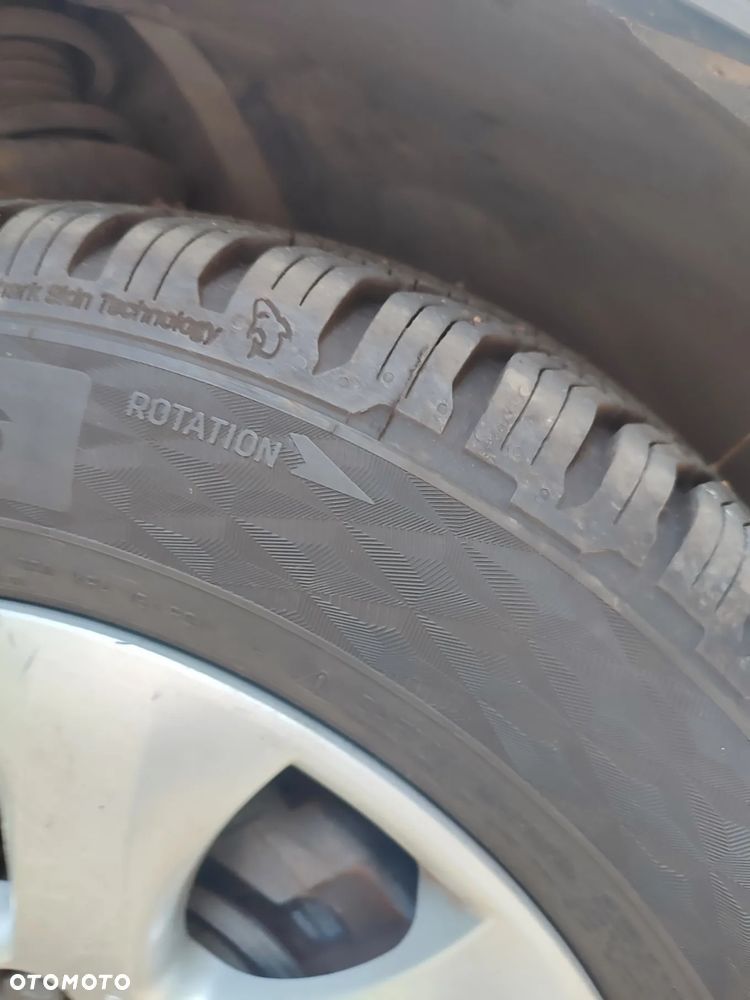 Opel Astra IV 1.4 Essentia - 17