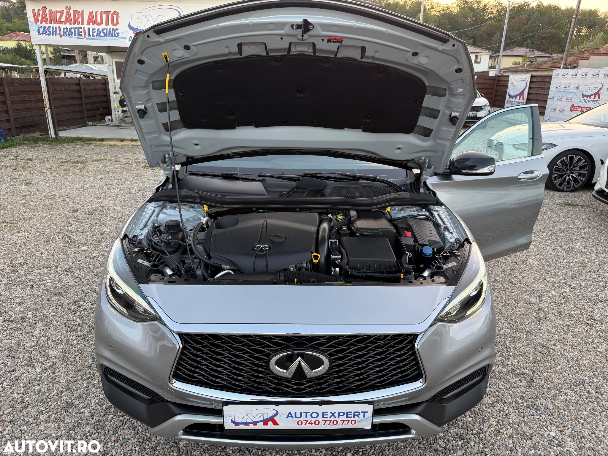 Infiniti QX30 2.2d DCT AWD Luxe Tech - 31
