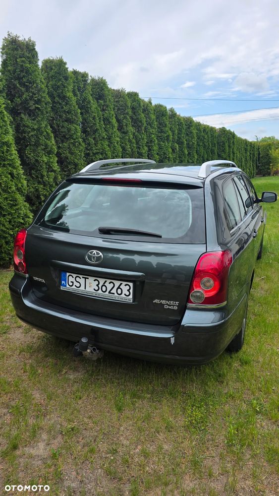Toyota Avensis 2.0 D-4D Sol+NAVI - 17