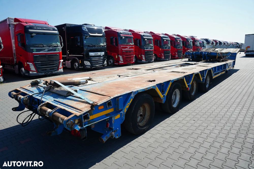 Trax / REMORCĂ JOS / REMORCĂ AUTO 15,3 M / 4 AXE (2 DE DIRECȚIE) / - 8