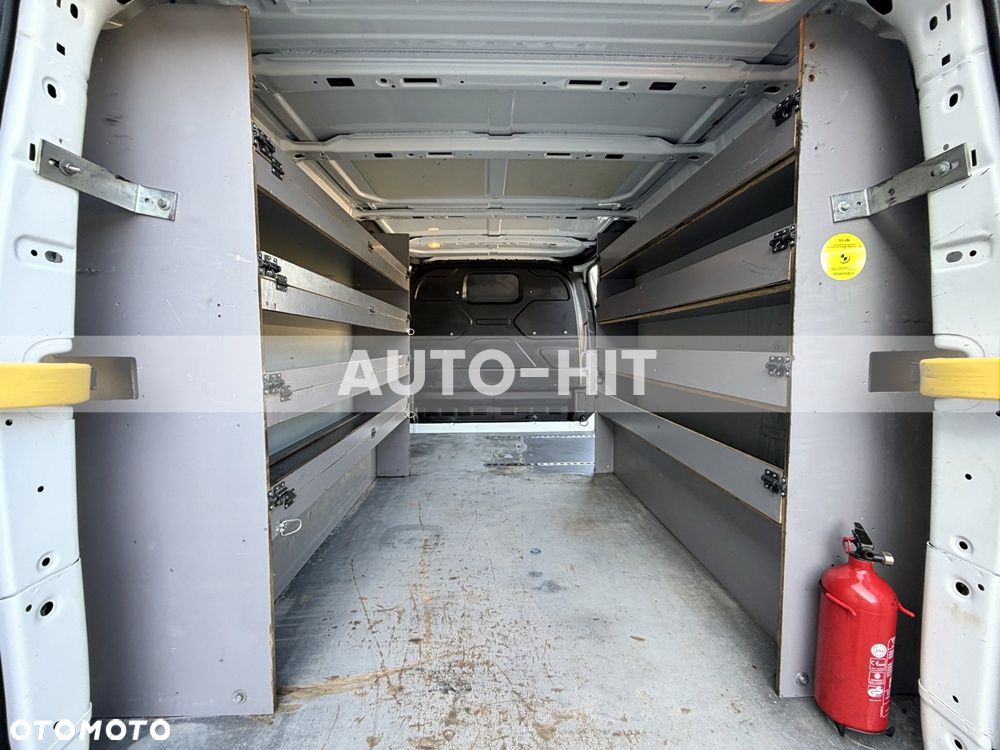 Ford Transit - 17