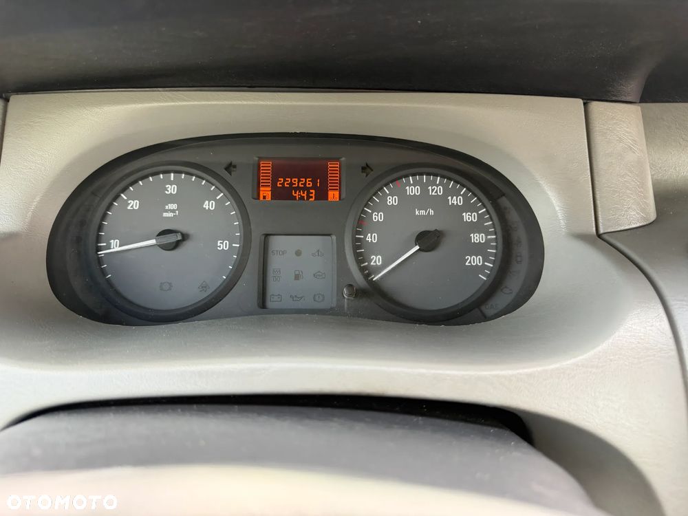 Opel Vivaro L2H1 2.9t - 13