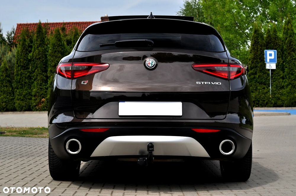 Alfa Romeo Stelvio 2.0 Turbo Super Q4 - 11